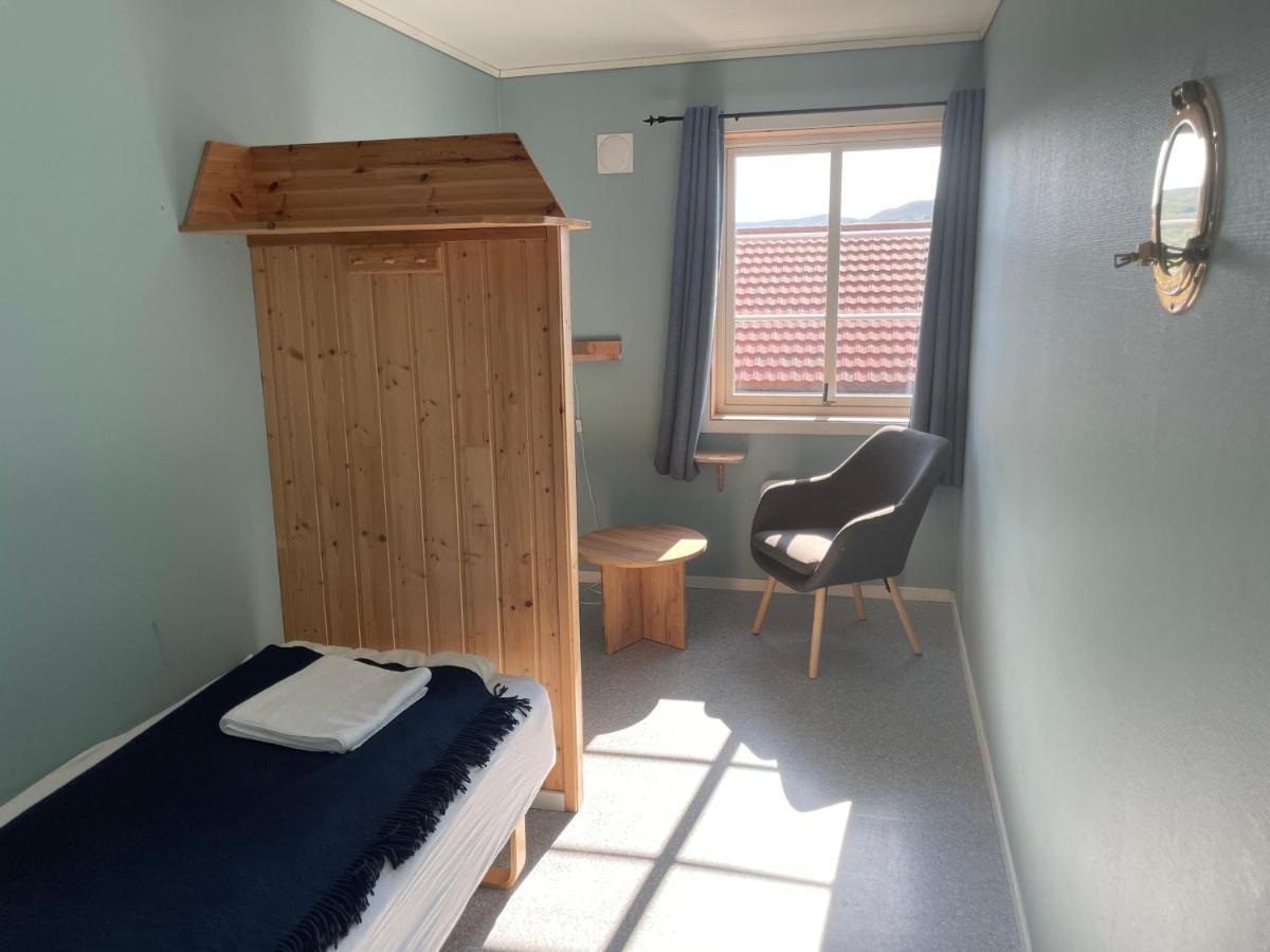 Hotel Adventure Camp Mehamn Zewnętrze zdjęcie