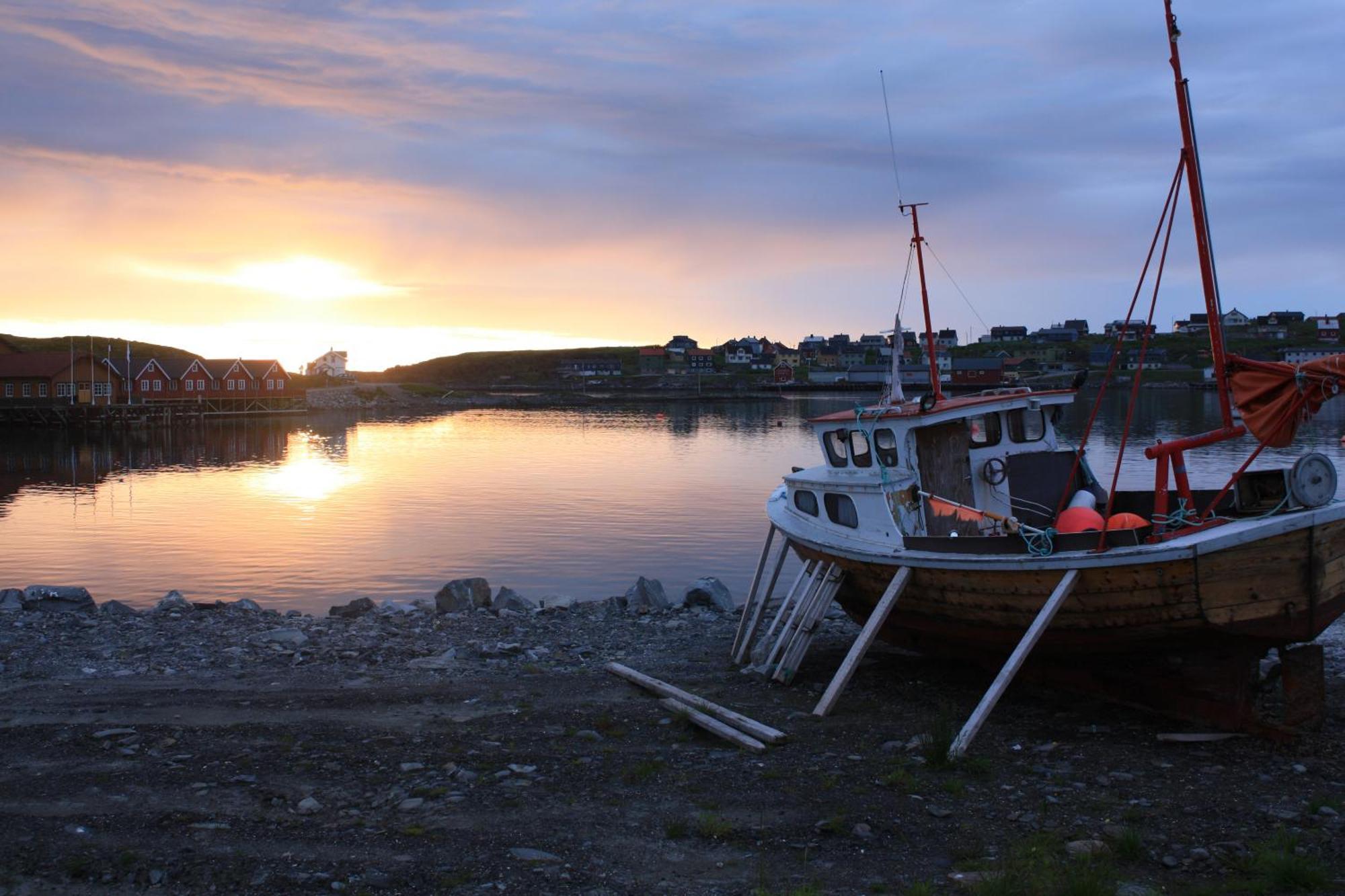 Hotel Adventure Camp Mehamn Zewnętrze zdjęcie